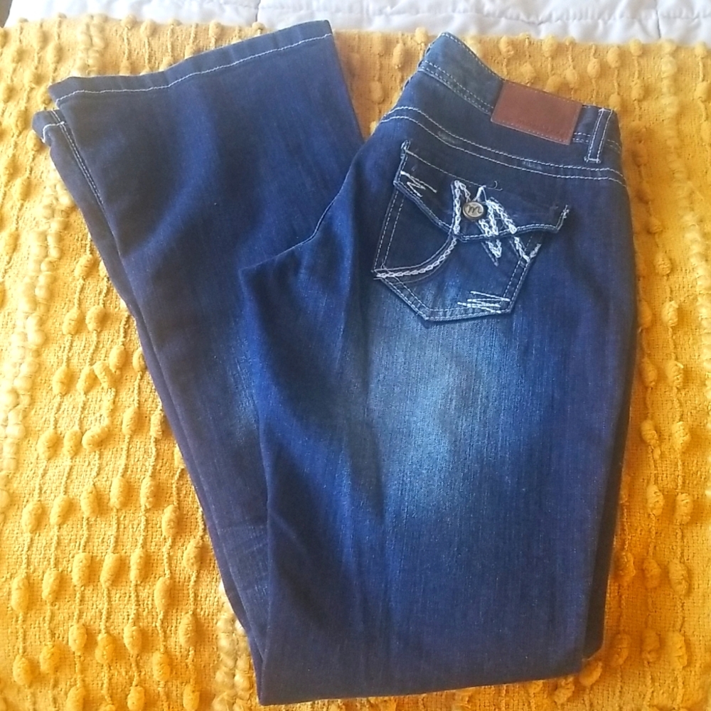 Maurices jeans